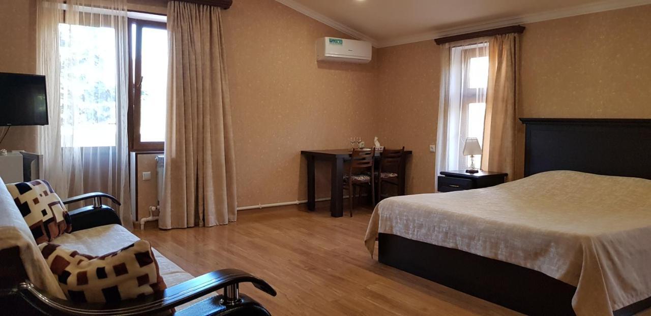 Ruzan Hotel إيجيفان المظهر الخارجي الصورة